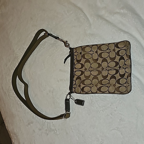 COACH WOMENS CROSSBODY MONOGRAM TAN AND BROWN LEATHER PURSE - Picture 3 of 5